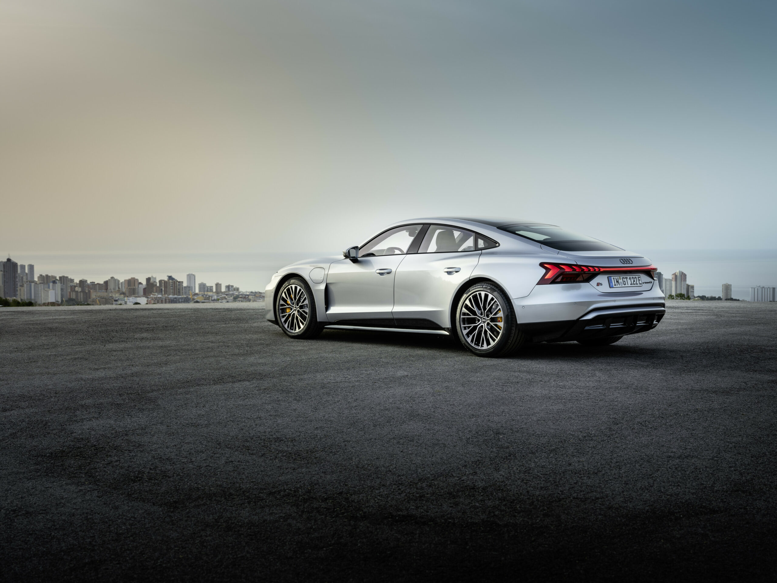 Nuova Audi e-tron GT