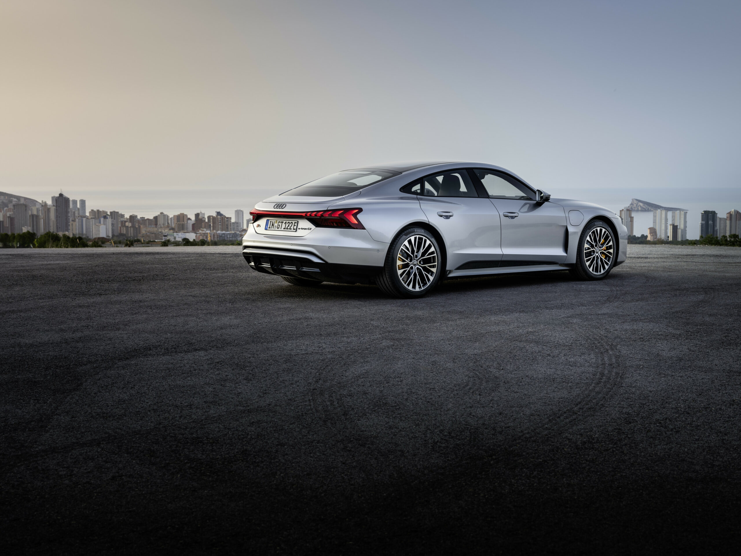 Nuova Audi e-tron GT