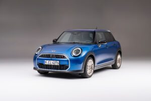 Nuova Mini Cooper 5 porte
