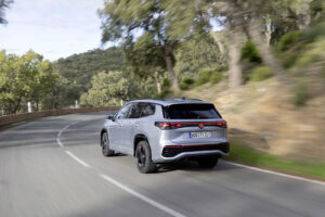 Nuova Tayron: Il SUV XL di Volkswagen per tutti! Automakers