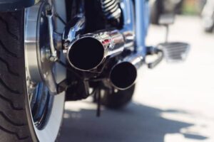 Stop Rumore: nuove norme ONU contro scarichi rumorosi delle moto Twin Fleet