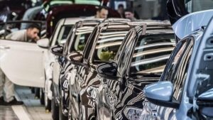 Mercato auto Italia: ad agosto un altro mese in calo (-2,7%) Breaking news