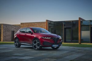 Nuova Alfa Romeo Tonale: L’Evoluzione della Sportività Italiana Automakers