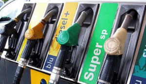 Caro carburanti auto