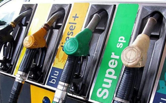 Caro carburanti auto: dal 3 luglio stop agli sconti UE Caro carburanti auto