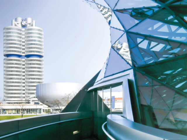 BMW taglia i costi e punta sulla Neue Klasse BMW taglia i costi e punta sulla Neue Klasse
