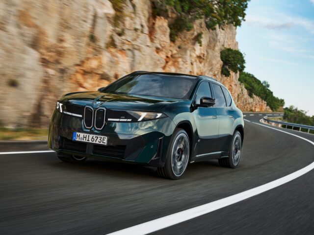 BMW iX3 M60 xDrive: 612 CV e 754 km di autonomia BMW iX3 M60 xDrive