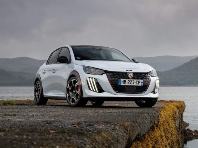 Peugeot E-208 GTi